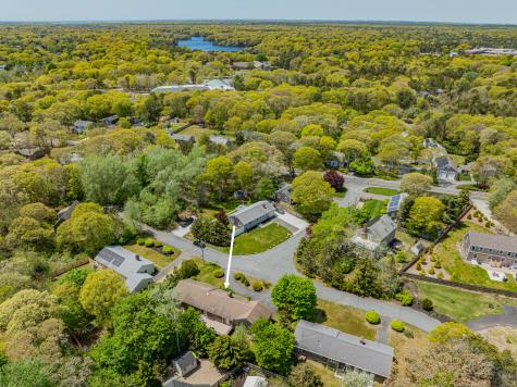 27 Cherub Lane Yarmouth MA 02664