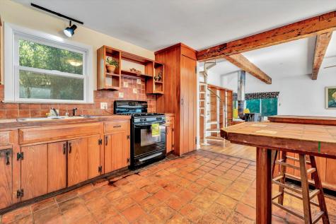 10 Shanks Pond Road Falmouth MA 02540