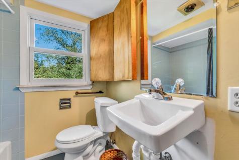 10 Shanks Pond Road Falmouth MA 02540