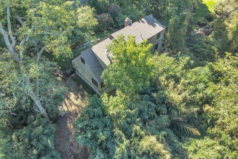 10 Shanks Pond Road Falmouth MA 02540