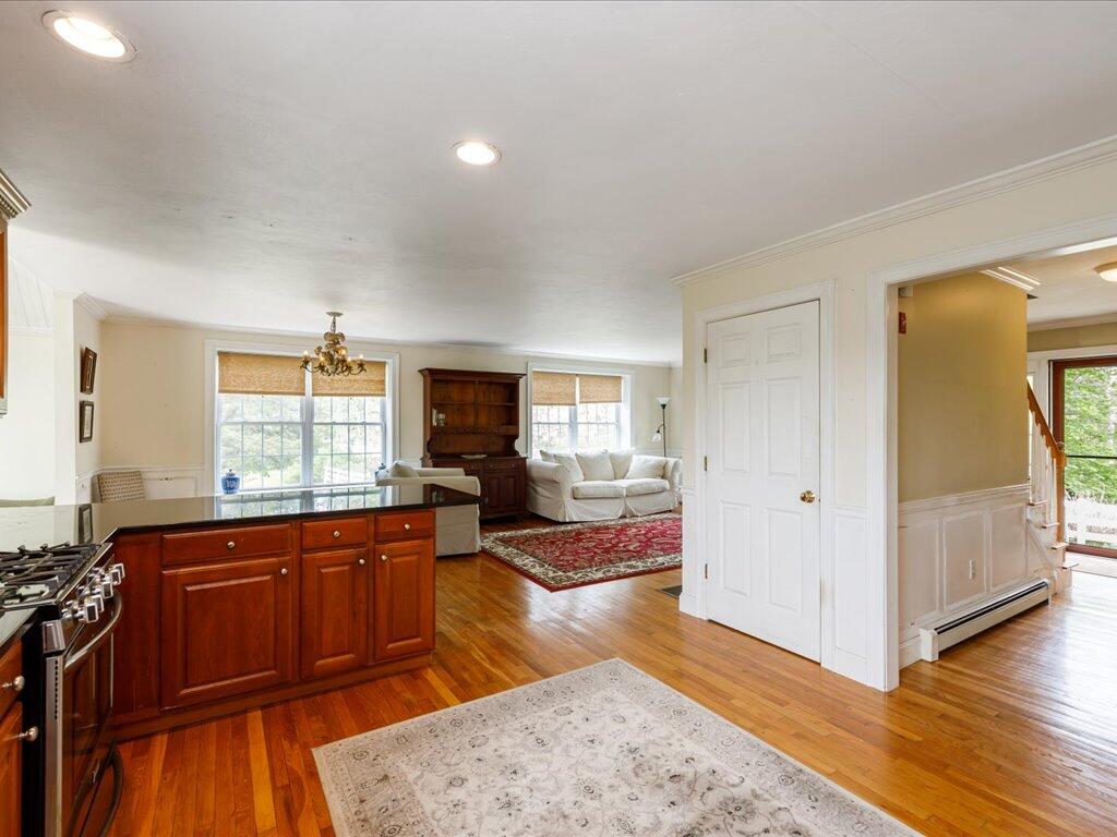 635 Santuit-newtown Road Barnstable MA 02648