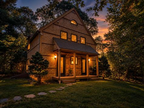 31 Josiah Sachem Way West Tisbury MA 02575