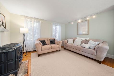 24 Winding Way Plymouth MA 02360