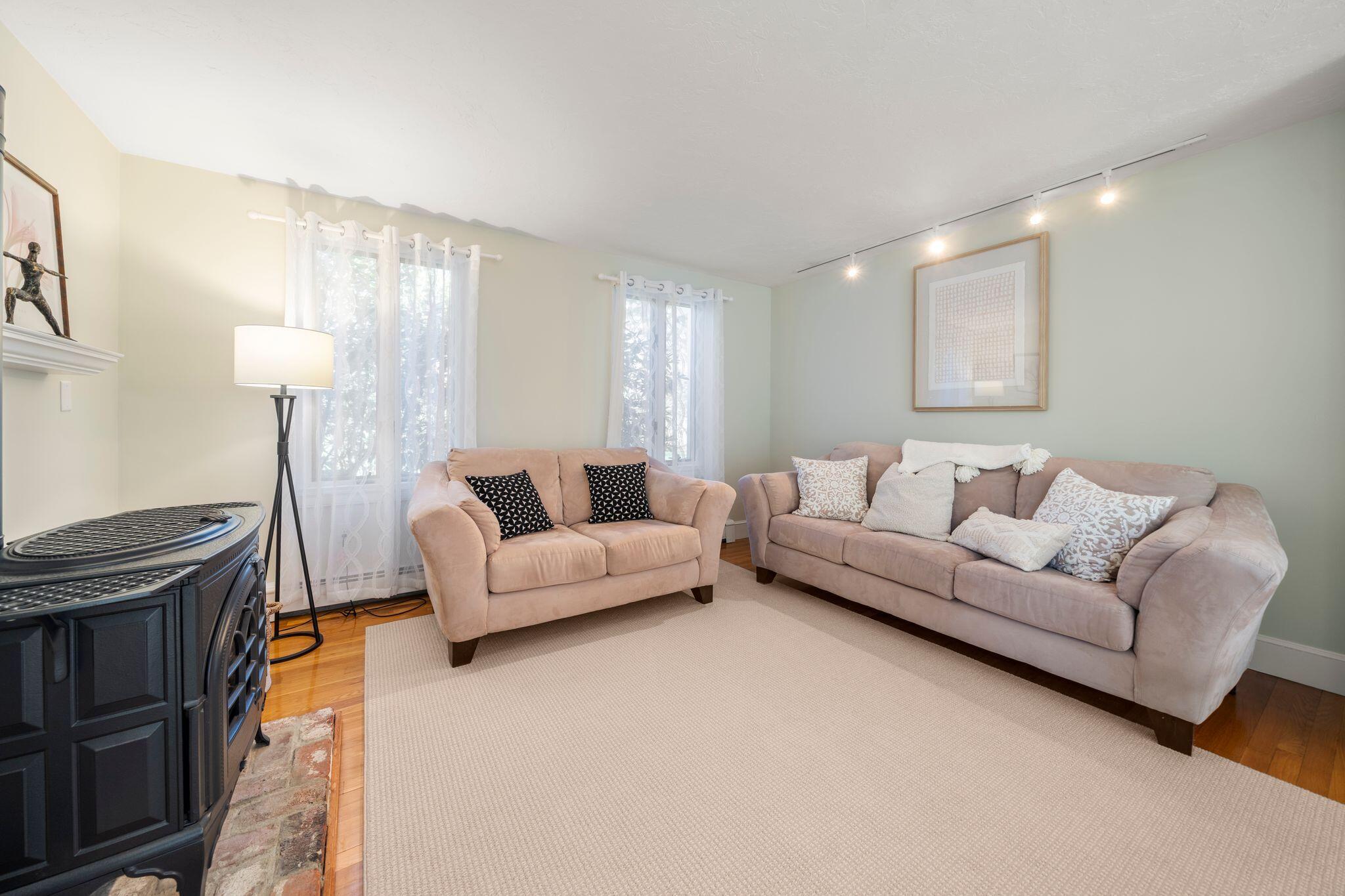 24 Winding Way Plymouth MA 02360