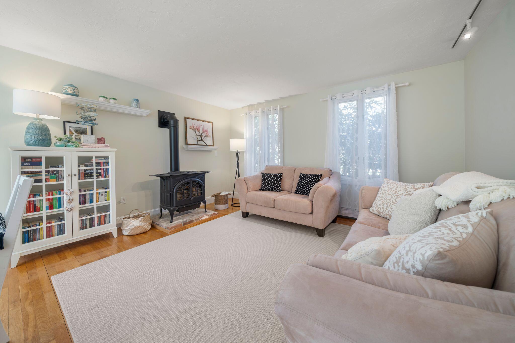 24 Winding Way Plymouth MA 02360