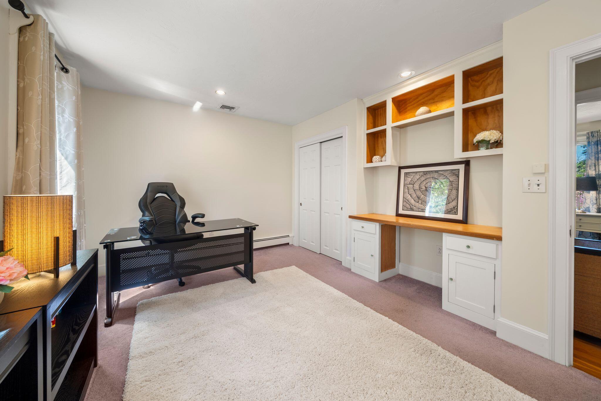 24 Winding Way Plymouth MA 02360