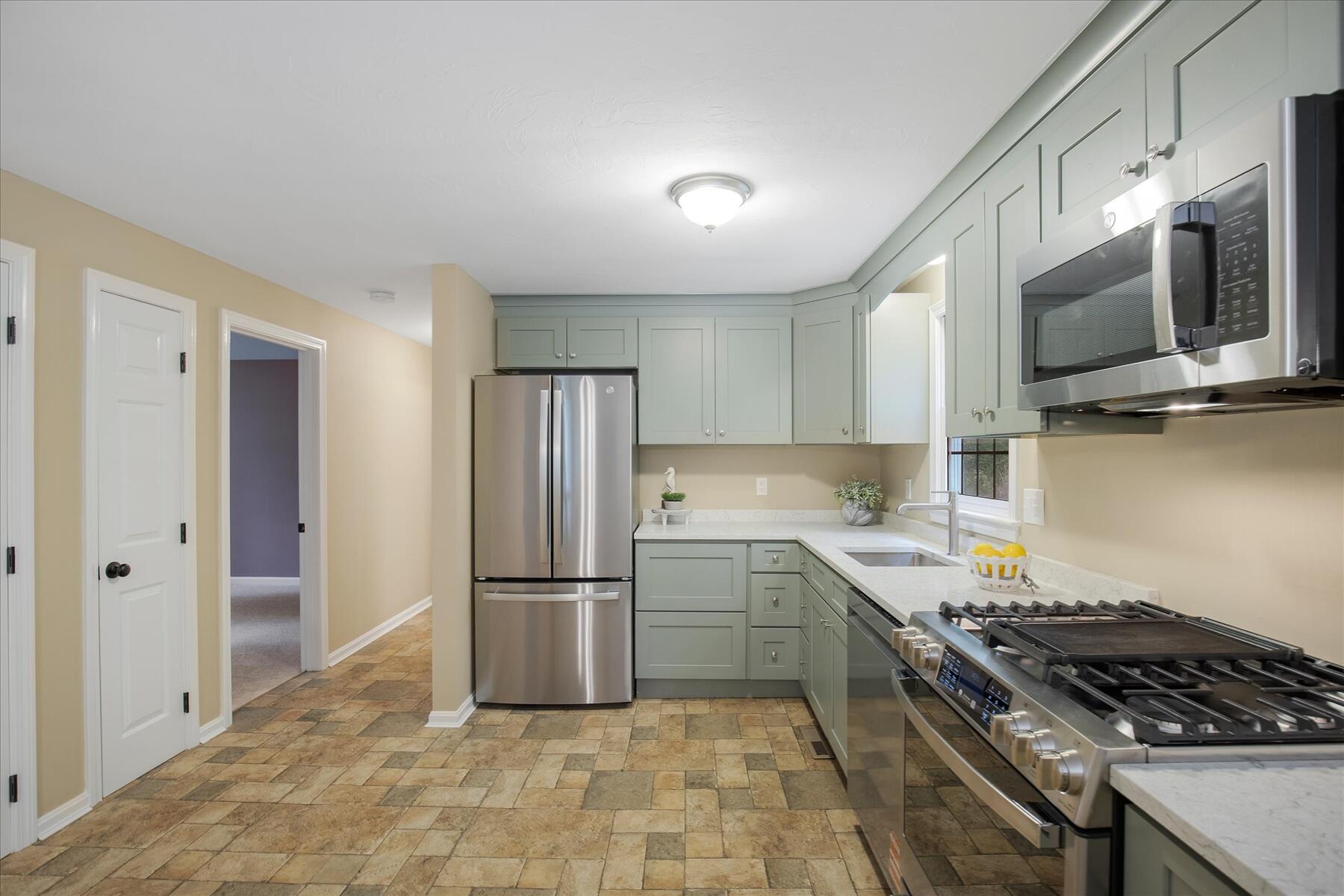 30 Currycomb Circle West Barnstable MA 02668