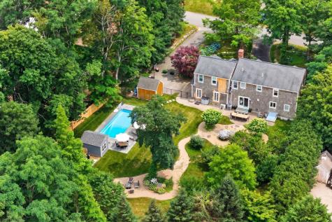 10 Westmoreland Drive Falmouth MA 02540