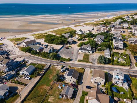 4 Spadoni Way Dennis MA 02638