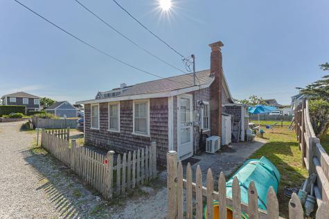 4 Spadoni Way Dennis MA 02638