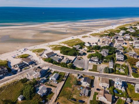 4 Spadoni Way Dennis MA 02638