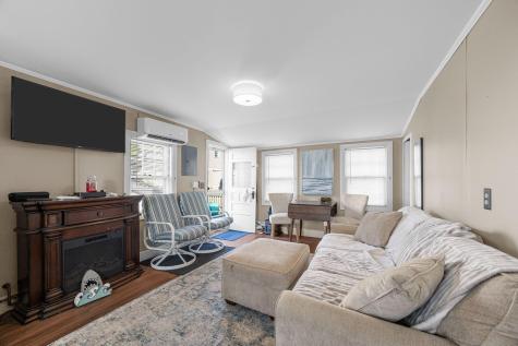 4 Spadoni Way Dennis MA 02638