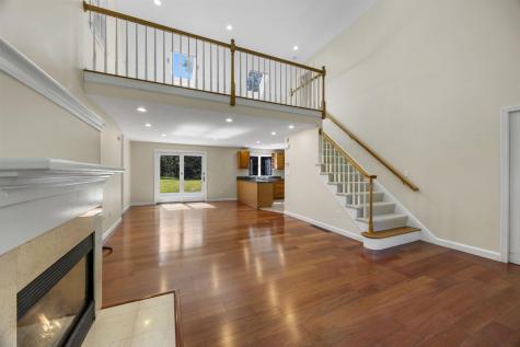 12 S Sandwich Road Sandwich MA 02563