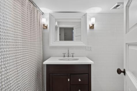 19 W Vine Street Provincetown MA 02657