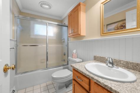 87 Foxglove Road Barnstable MA 02632