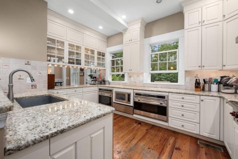 77 Main Street Yarmouth Port MA 02675