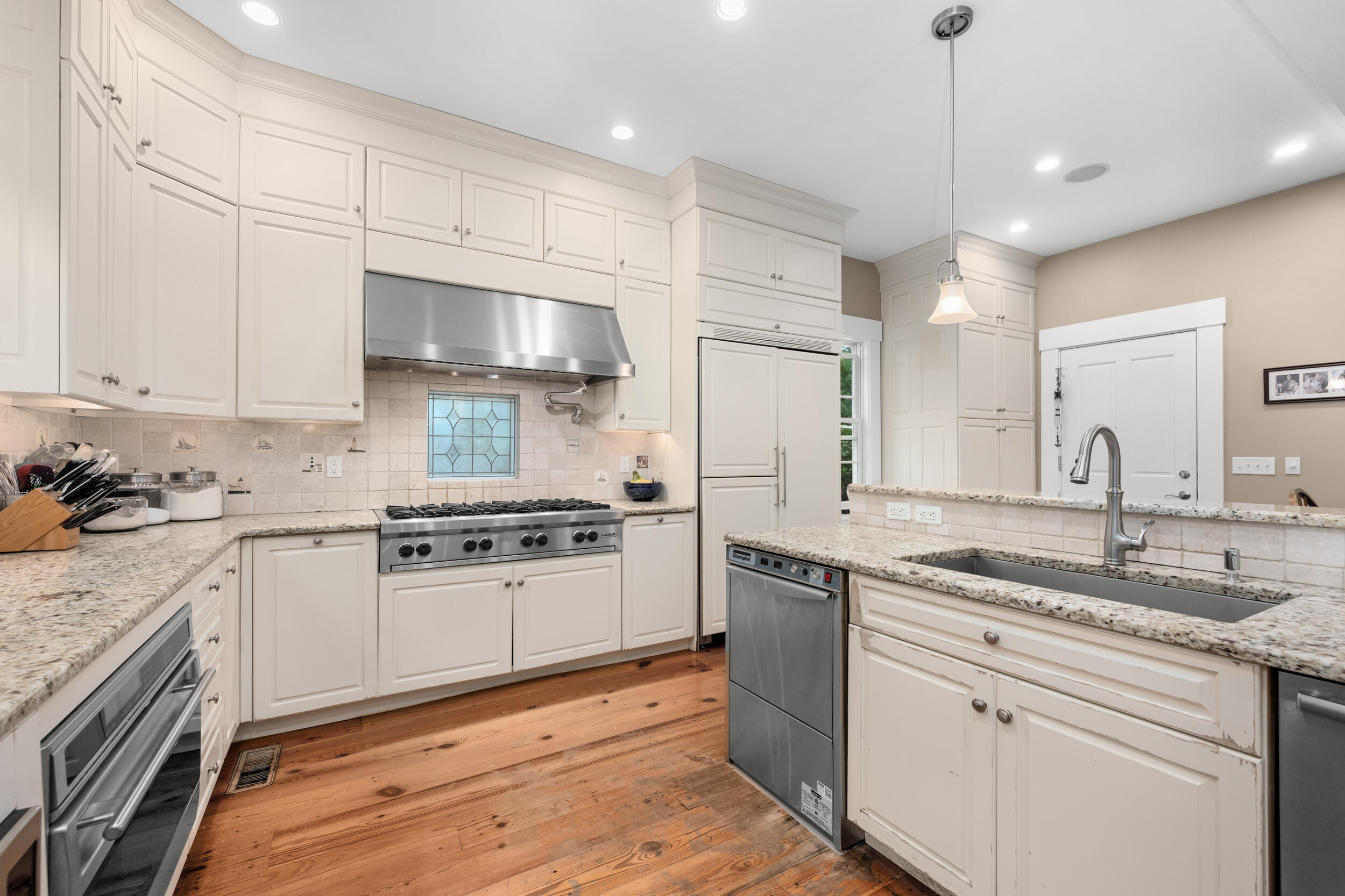 77 Main Street Yarmouth Port MA 02675
