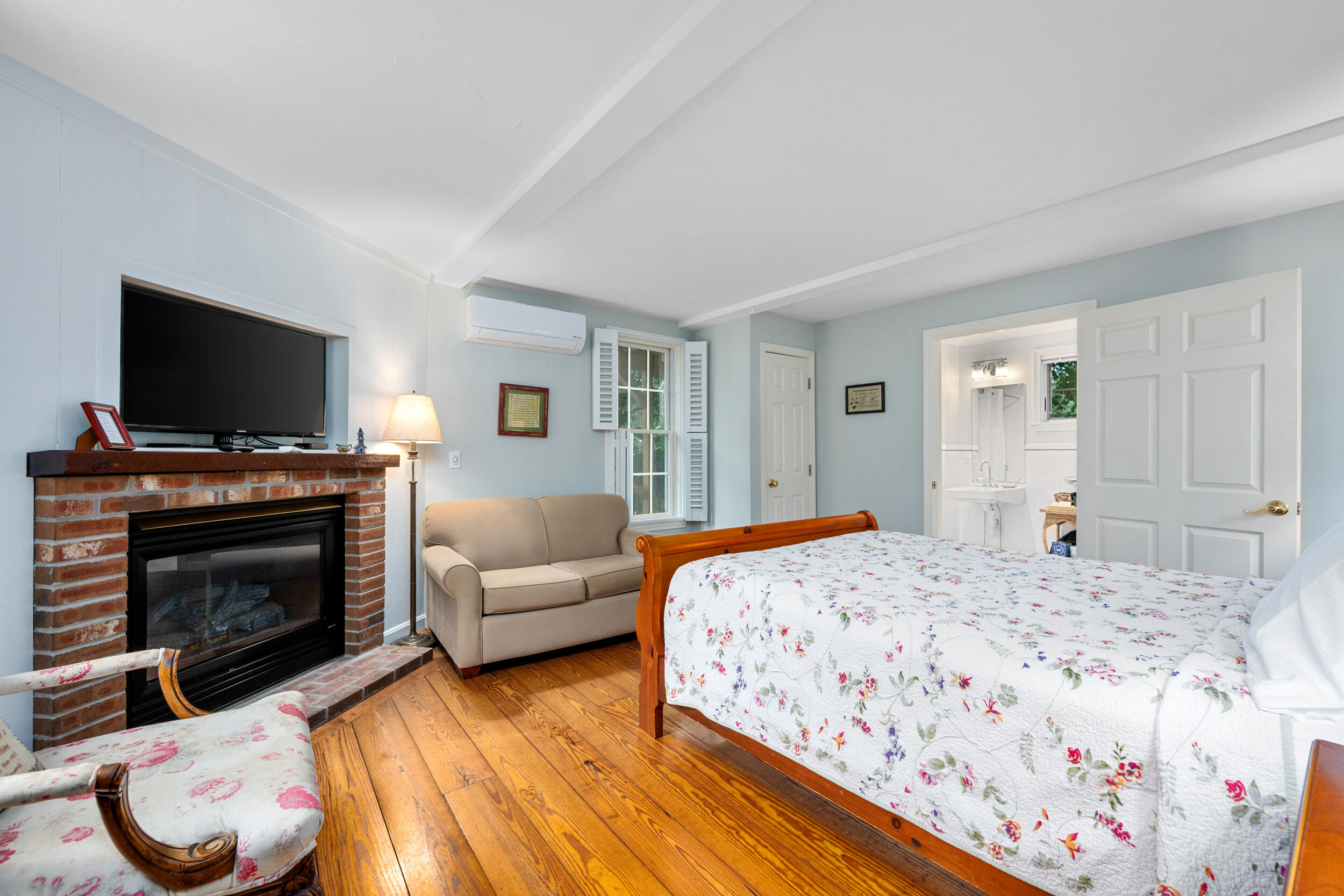 77 Main Street Yarmouth Port MA 02675