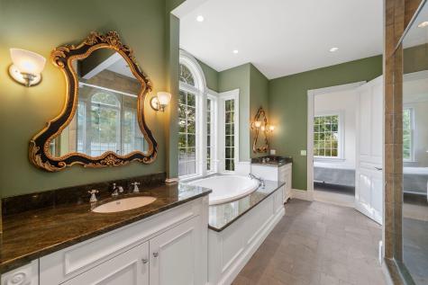 31 Monisa Kay Drive Plymouth MA 02360