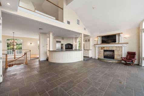 31 Monisa Kay Drive Plymouth MA 02360