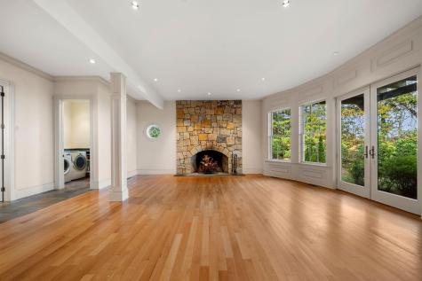 31 Monisa Kay Drive Plymouth MA 02360