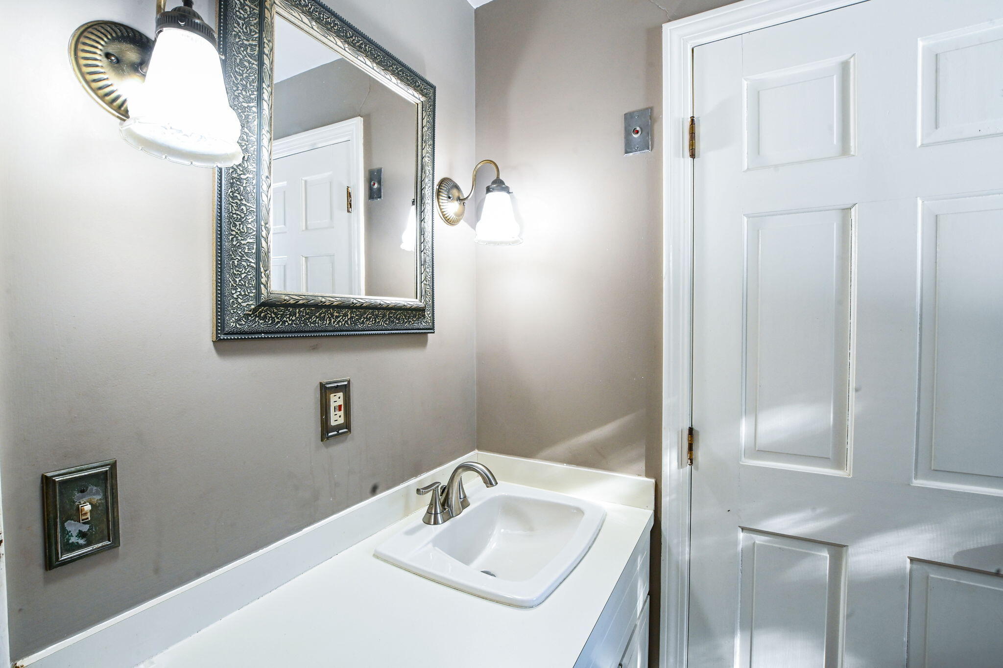 129 Colonial Way Falmouth MA 02540