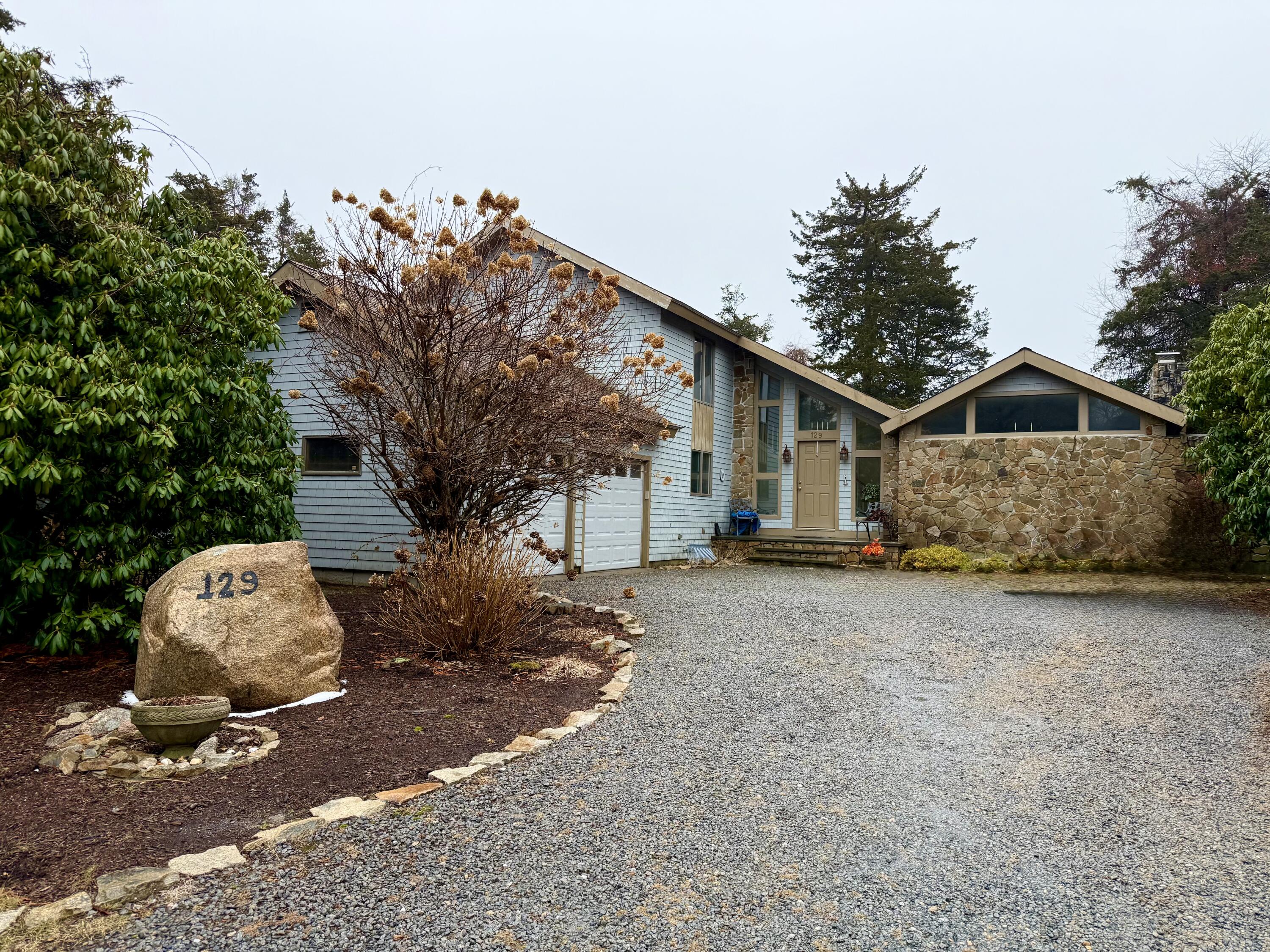 129 Colonial Way Falmouth MA 02540