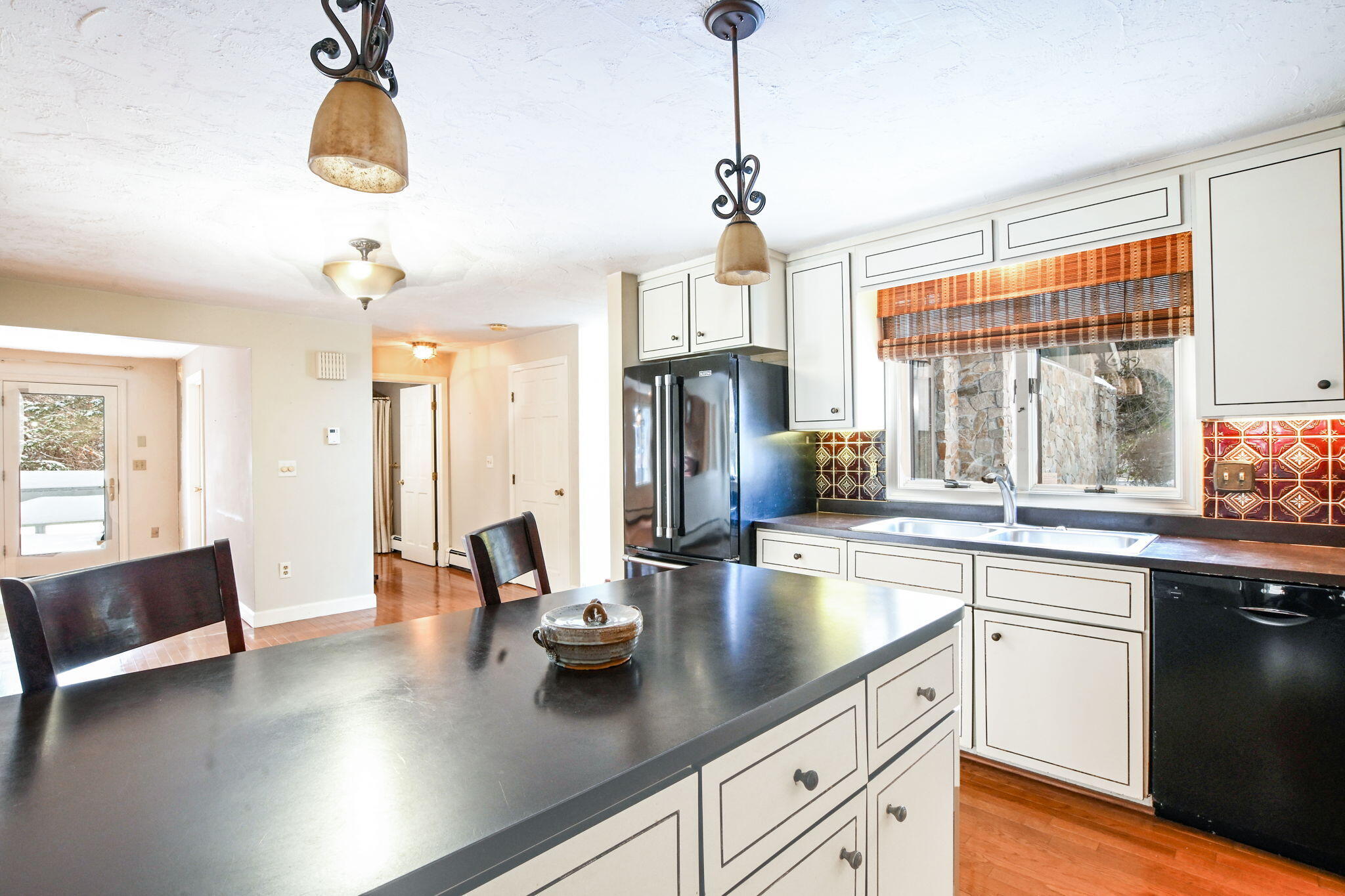 129 Colonial Way Falmouth MA 02540