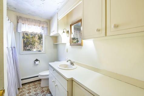 129 Colonial Way Falmouth MA 02540