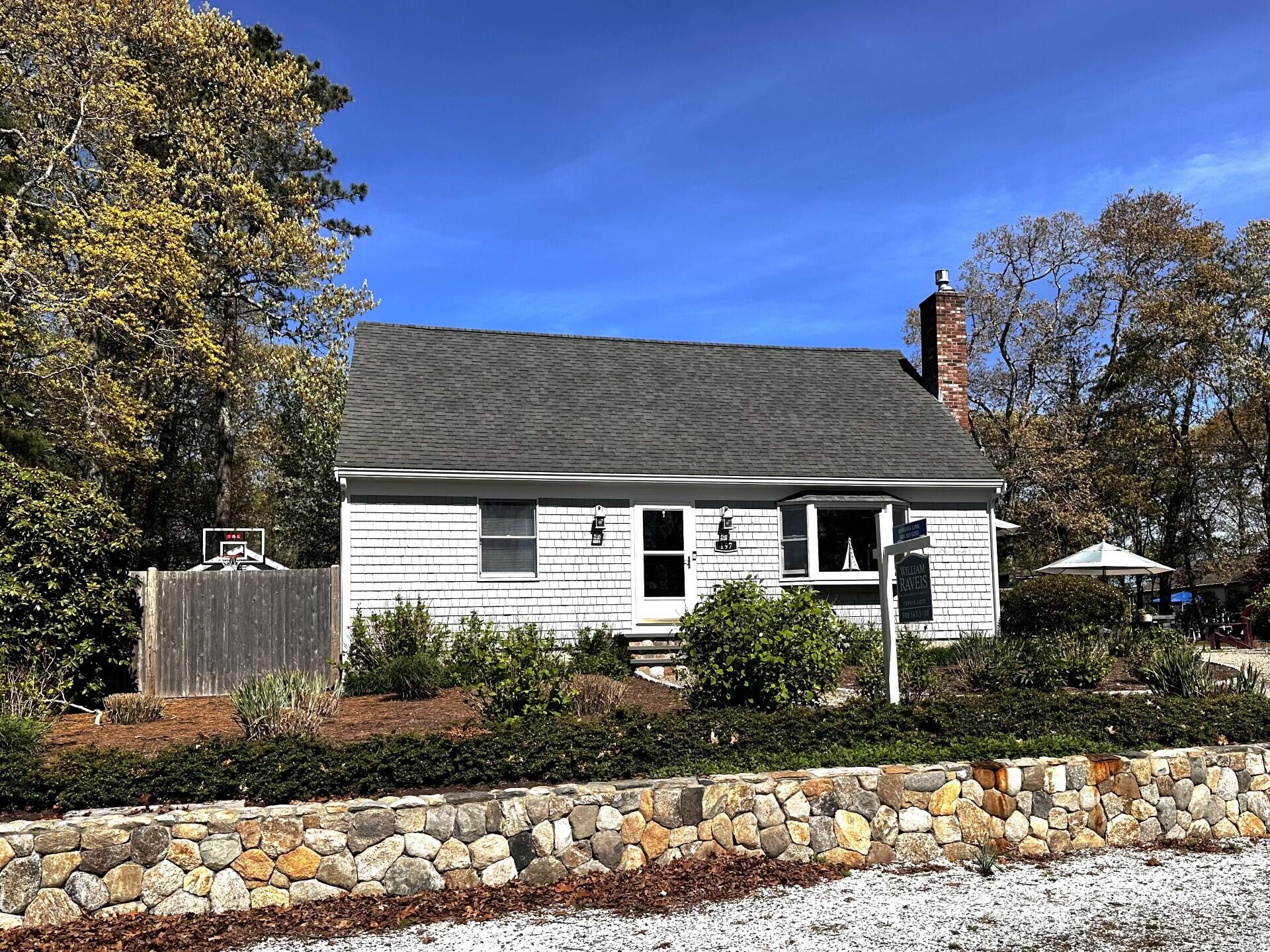 197 Monomoscoy Road Mashpee MA 02649