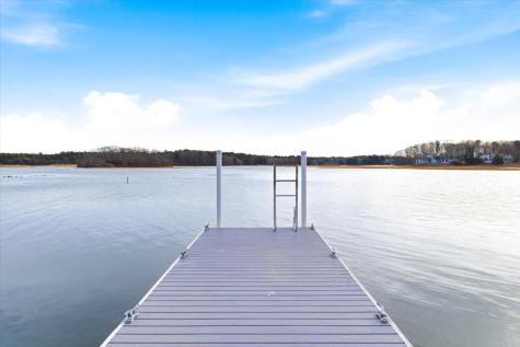 197 Monomoscoy Road Mashpee MA 02649