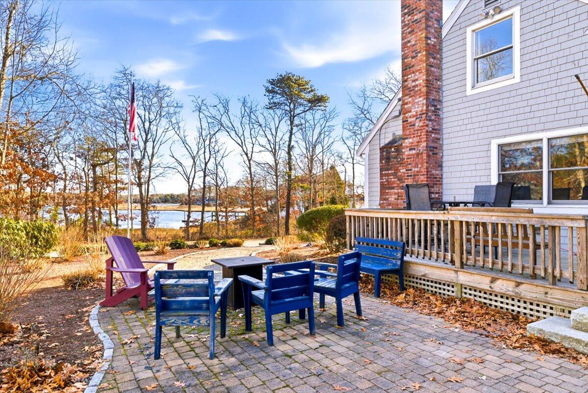 197 Monomoscoy Road Mashpee MA 02649