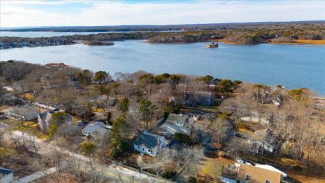 197 Monomoscoy Road Mashpee MA 02649