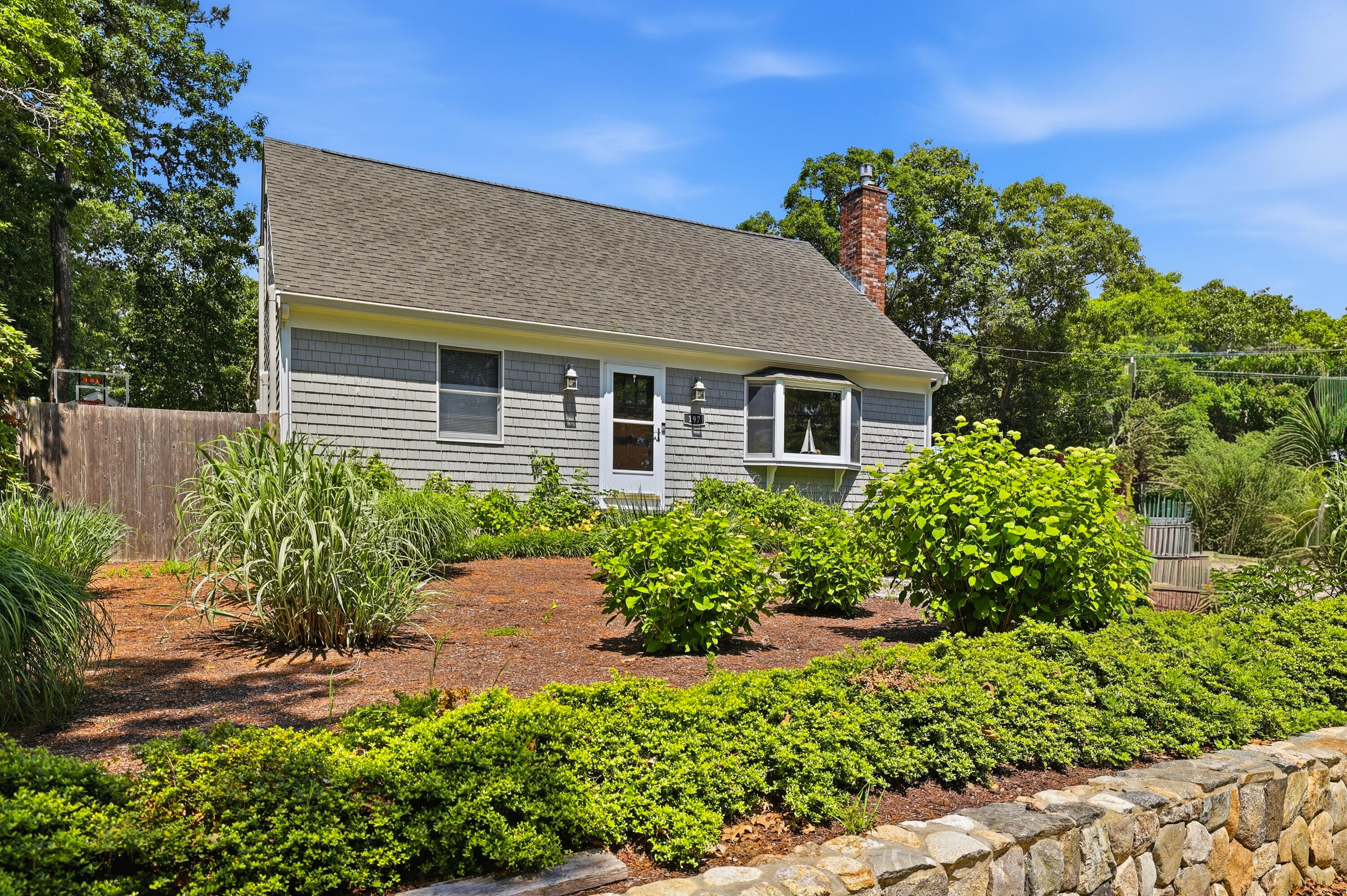 197 Monomoscoy Road Mashpee MA 02649