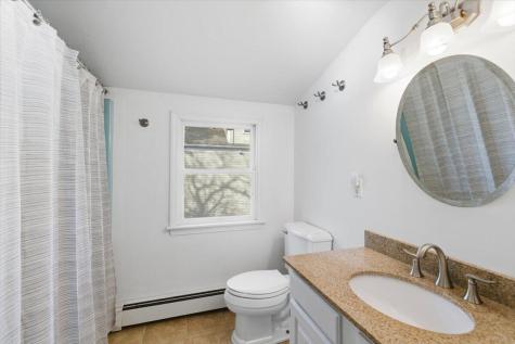 197 Monomoscoy Road Mashpee MA 02649