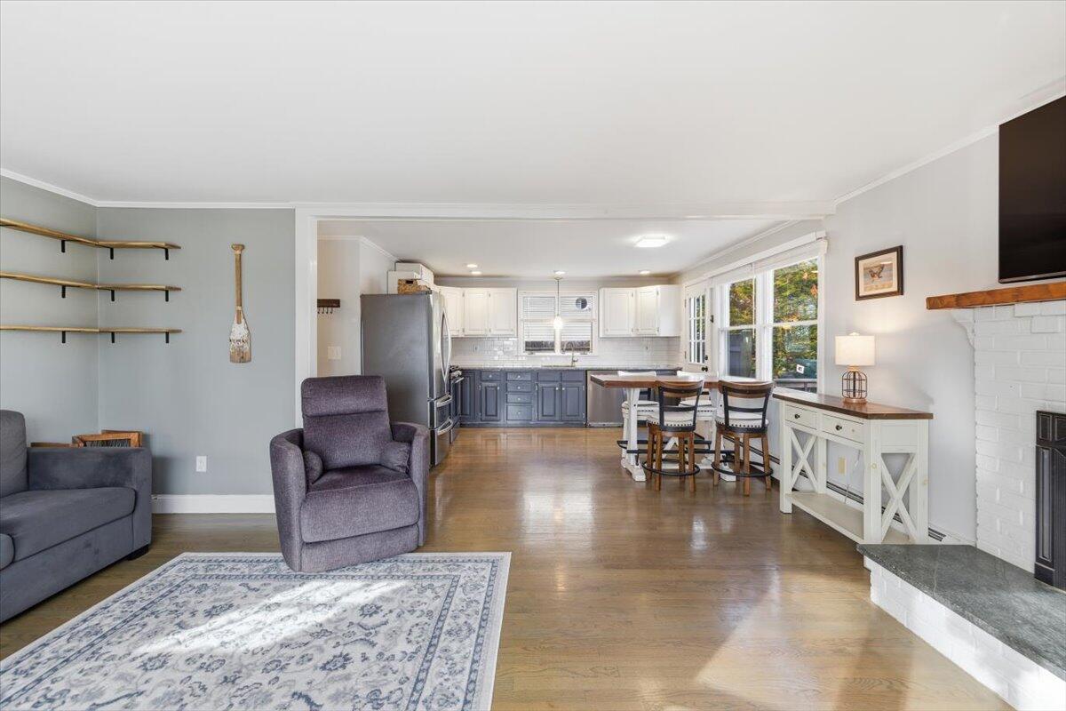 197 Monomoscoy Road Mashpee MA 02649
