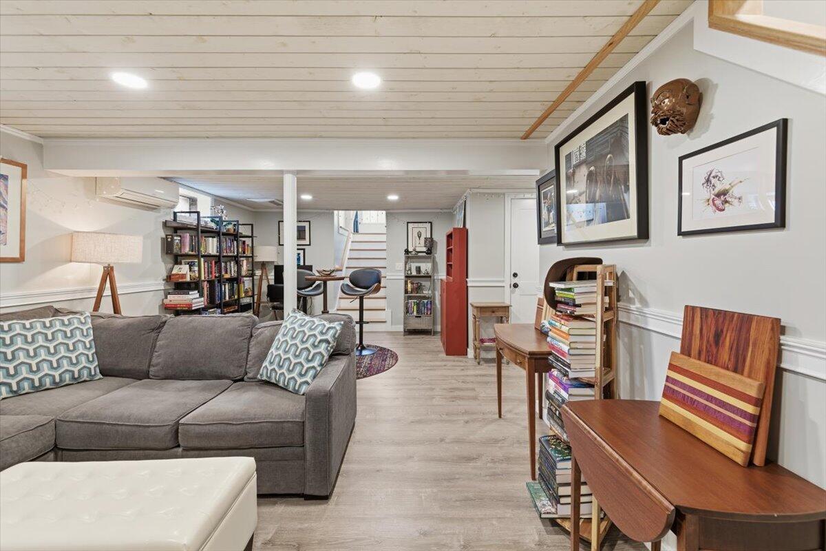 197 Monomoscoy Road Mashpee MA 02649