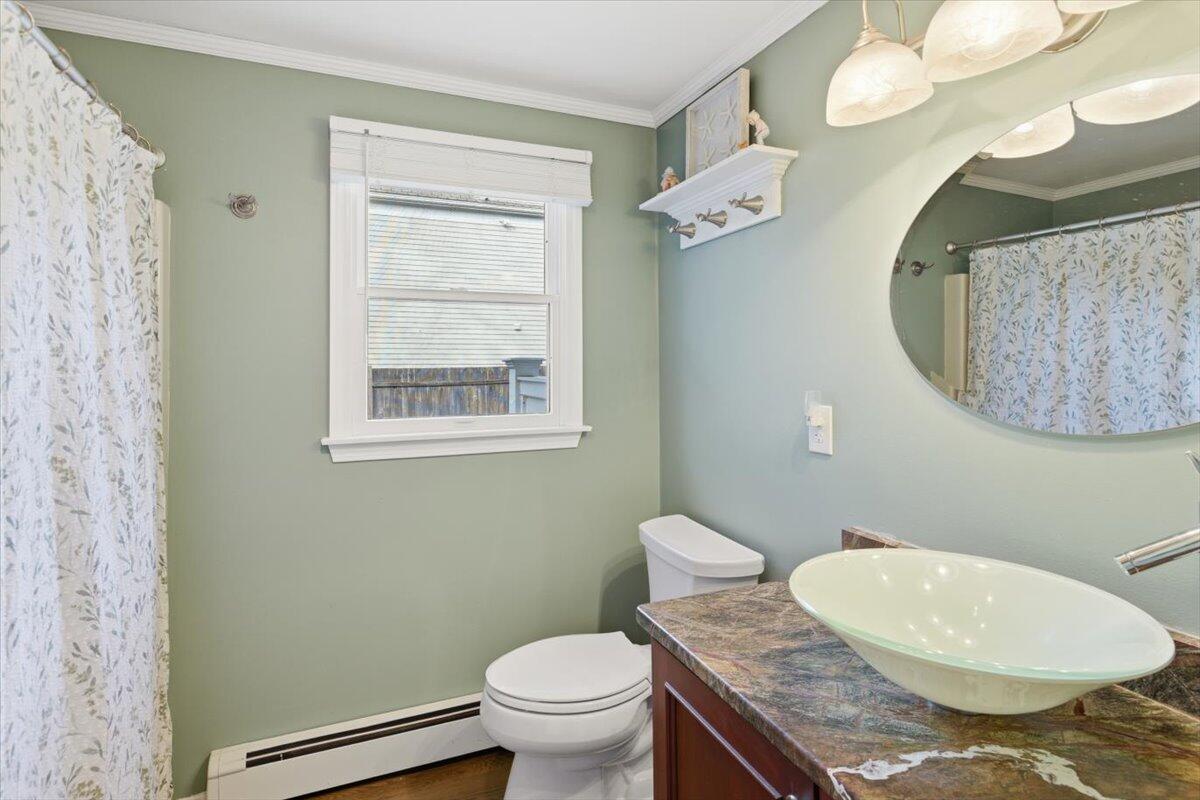 197 Monomoscoy Road Mashpee MA 02649