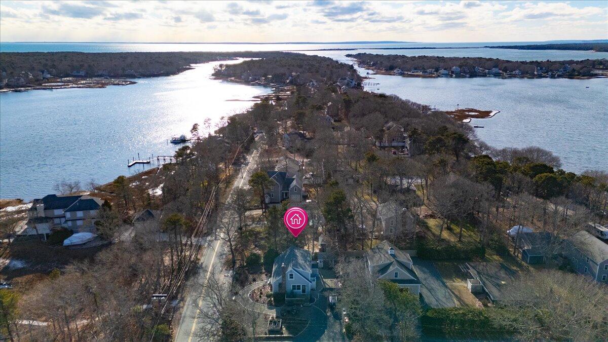 197 Monomoscoy Road Mashpee MA 02649