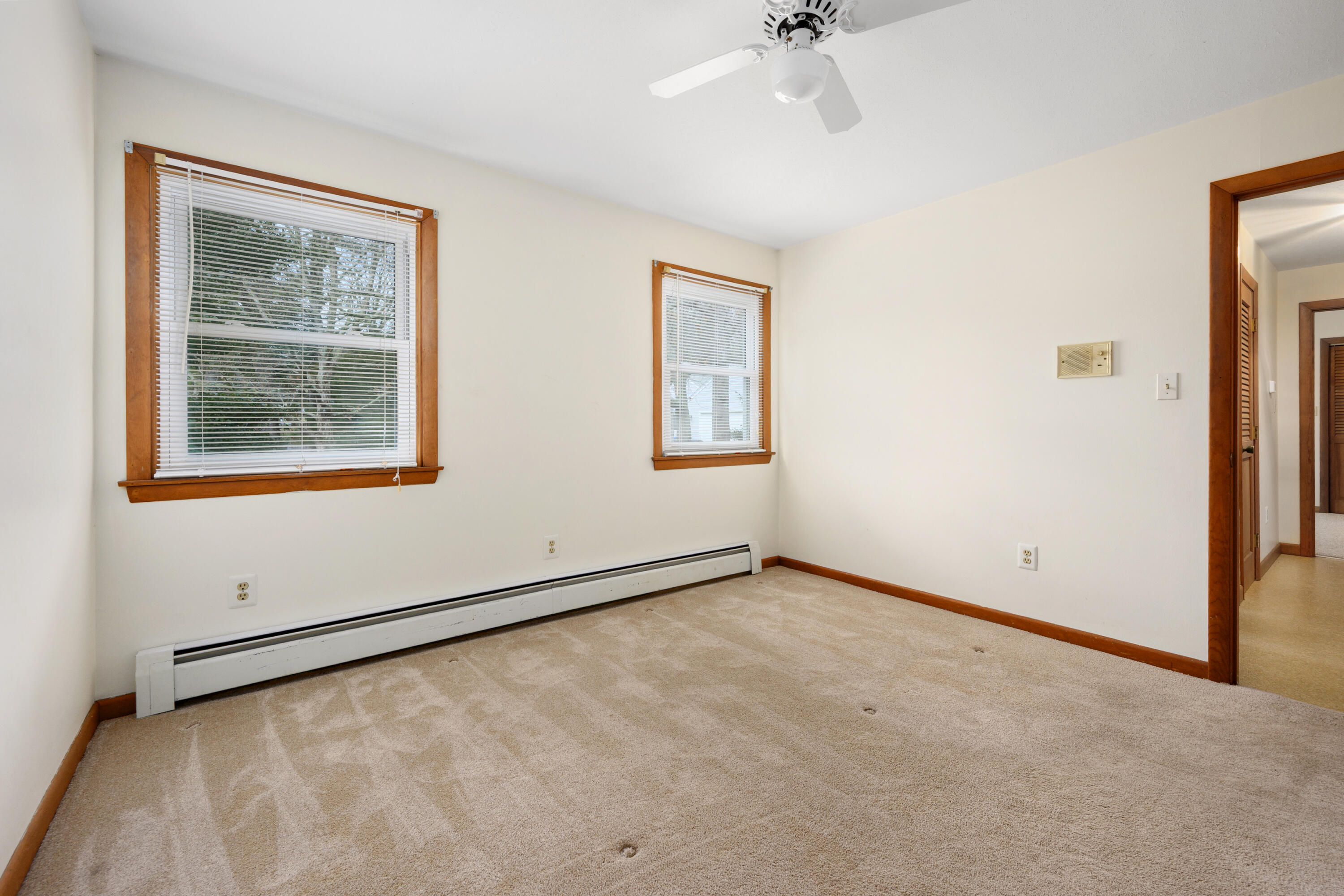 33 Head Of The Bay Road MA 02532