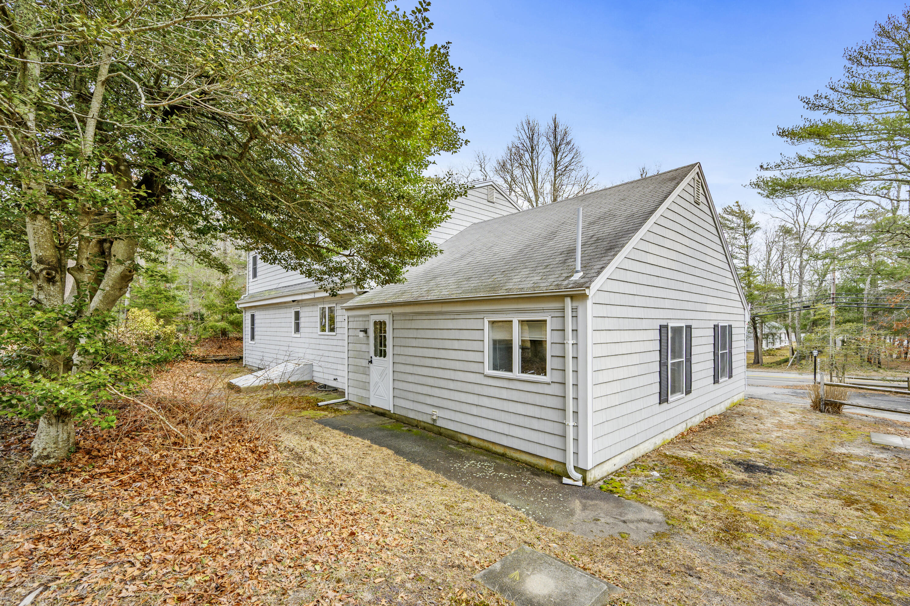 33 Head Of The Bay Road Bourne MA 02532