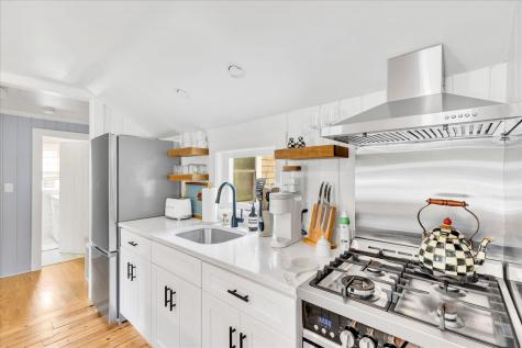 25 Lake Road Yarmouth MA 02673