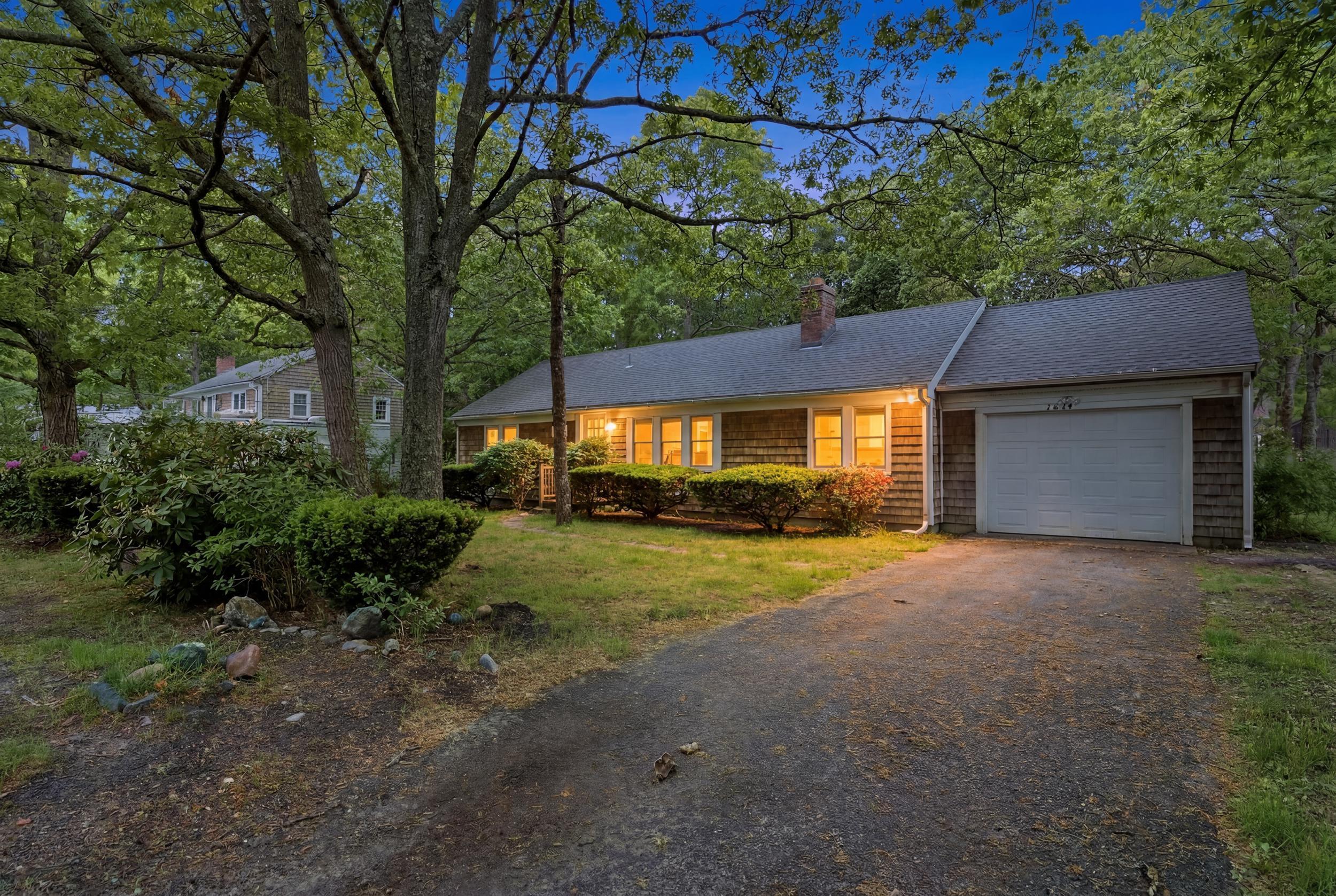 Yarmouth Port MA, 762 W Yarmouth Road