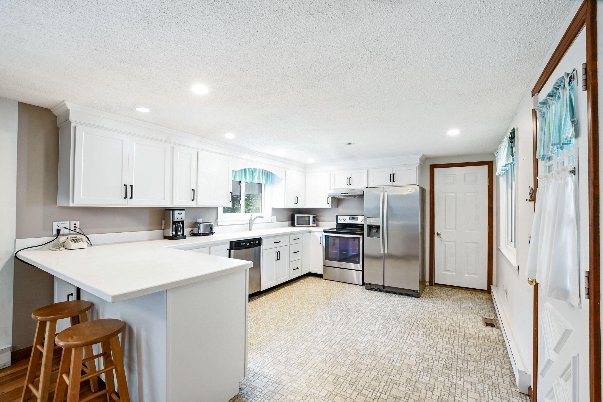 34 Bob White Lane Falmouth MA 02540