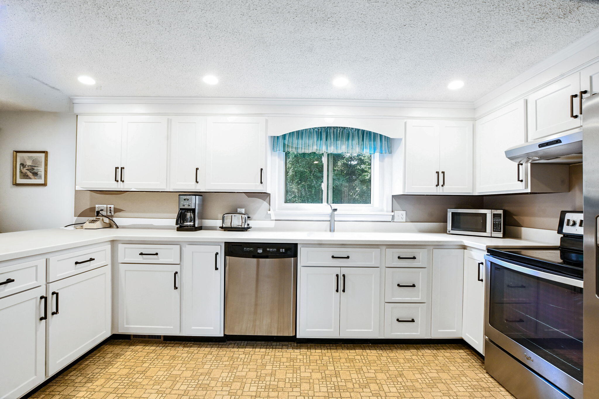 34 Bob White Lane Falmouth MA 02540