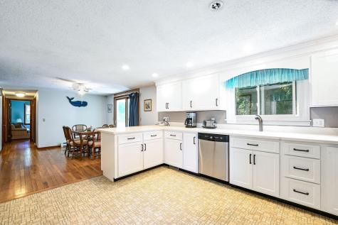 34 Bob White Lane Falmouth MA 02540