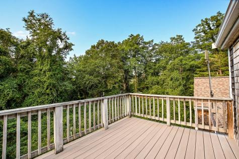 34 Bob White Lane Falmouth MA 02540