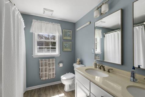 14 Sheffield Place Mashpee MA 02649