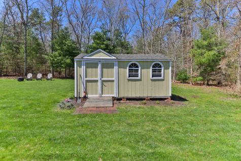 14 Sheffield Place Mashpee MA 02649