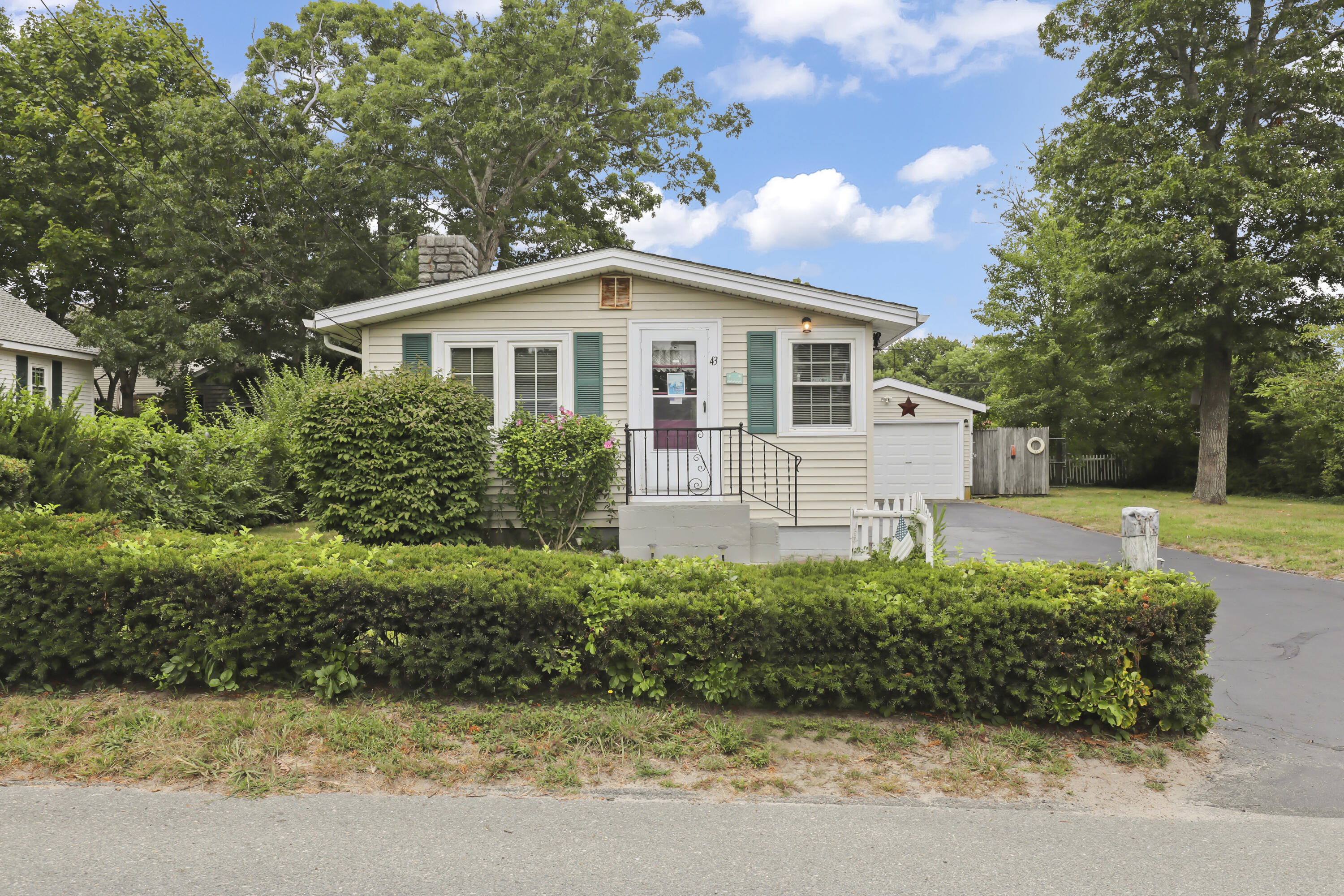 43 Butler Street Wareham MA 02532